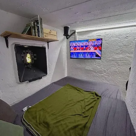 Vojensky Bunker Luxury tent